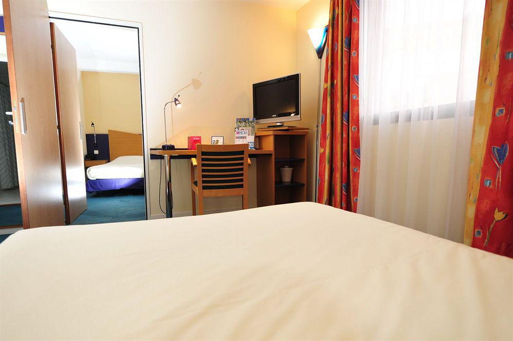 Express By Ihg Hotel 3*